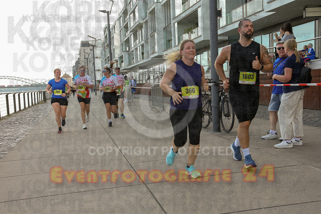 250920_1454_EX1_8160 | Sportfotografie im Rhein-Sieg Kreis, Köln, Bonn, NRW, Rheinland Pfalz, Hessen, etc. Unser Tätigkeitsfeld umfasst den Laufsport vom Volkslauf über den Marathon, Duathlon, Triathon bis zum Ultralauf wie Kölnpfad Ultra oder Schindertrail.