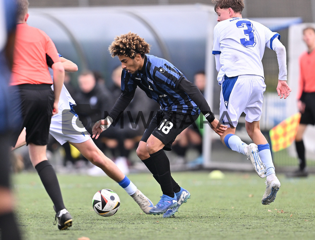 Fussball I Herren I Saison 2025-2026 I Bundesliga I 6. Spieltag I Eintracht Frankfurt - FC Bayern München  | MWMARA - Realisiert mit Pictrs.com