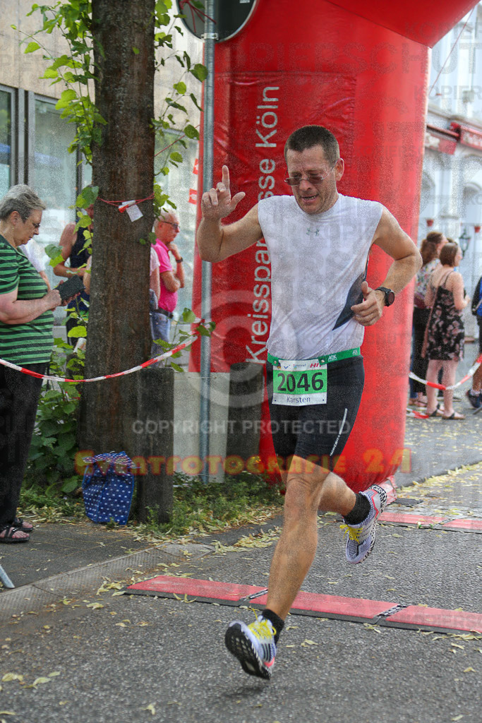 220625_1655_EX1_5428 | Sportfotografie im Rhein-Sieg Kreis, Köln, Bonn, NRW, Rheinland Pfalz, Hessen, etc. Unser Tätigkeitsfeld umfasst den Laufsport vom Volkslauf über den Marathon, Duathlon, Triathon bis zum Ultralauf wie Kölnpfad Ultra oder Schindertrail.