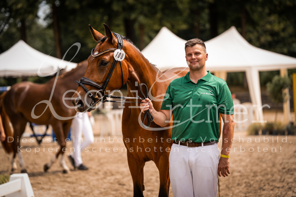 3.Fr00136 | Leoni Ertmer Photography - Realisiert mit Pictrs.com