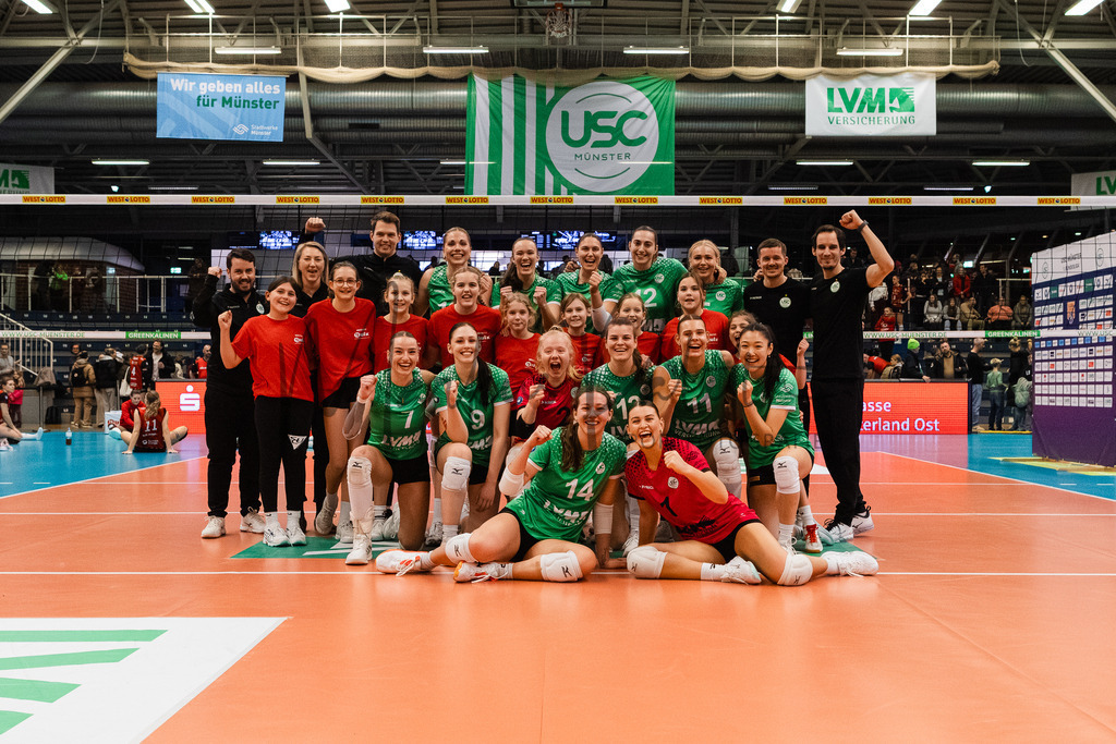 Volleyball, 1. Bundesliga Frauen, Hauptrunde, 8. Spieltag, Saison 2025/2026: USC Münster - Dresdner SC | 1. Bundesliga Frauen, Hauptrunde, 8. Spieltag, Saison 2025/2026, USC Münster empfängt Dresdner SC in der Sporthalle Berg Fidel in Münster. Foto: sportfotografie.ms | Markus Paletta - Realisiert mit Pictrs.com