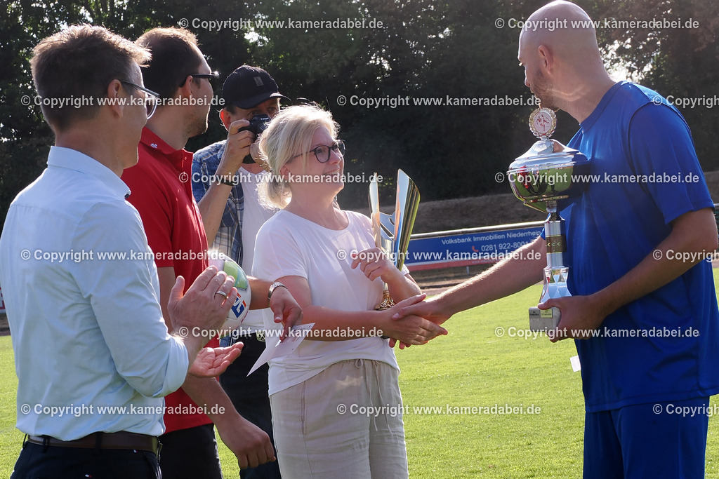 Fußball : Voerder Stadtmeisterschaft am 01.08.2026 auf der Anlage des TV Voerde mit SV 08/29 Friedrichsfeld, SV Spellen und dem TV Voerde. Der STV Hünxe vervollständigt als 4. Mannschaft das Turnier. | Fußball : Voerder Stadtmeisterschaft am 01.08.2026 auf der Anlage des TV Voerde mit SV 08/29 Friedrichsfeld, SV Spellen und dem TV Voerde. Der STV Hünxe vervollständigt als 4. Mannschaft das Turnier. - Realisiert mit Pictrs.com