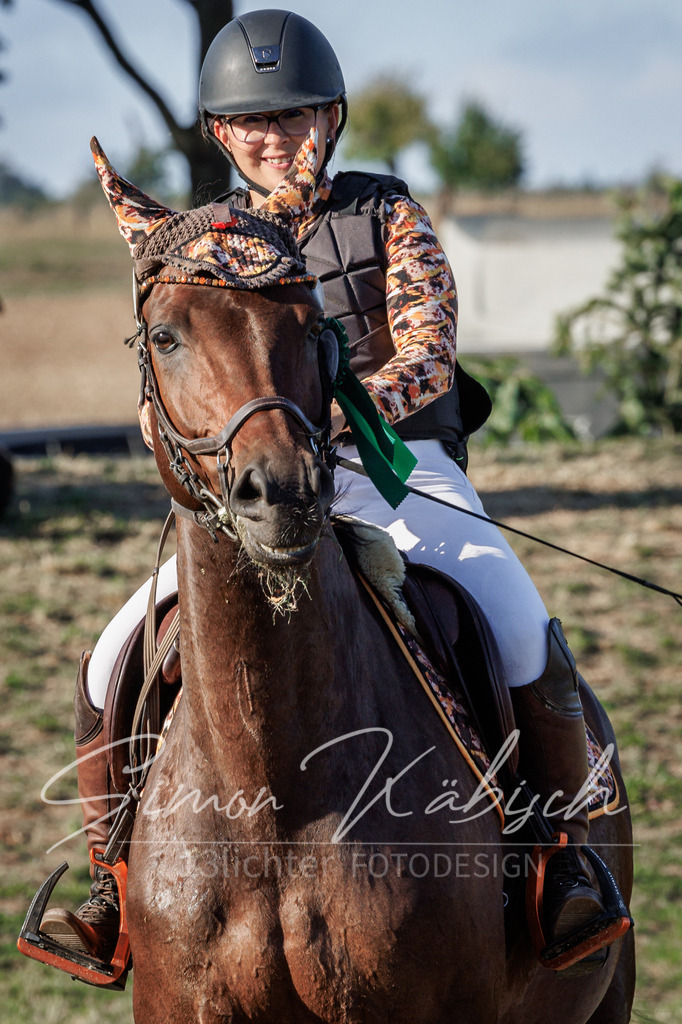 20260905-_3LI1048 | Tierfotografie Pferde, Hunde, Katzen, Haustiere.
Turnierfotografie Reitturniere, Reiten, Springreiten, Dressur in Hanau, dem Main-Kinzig-Kreis und dem Rhein-Main- Gebiet um Frankfurt