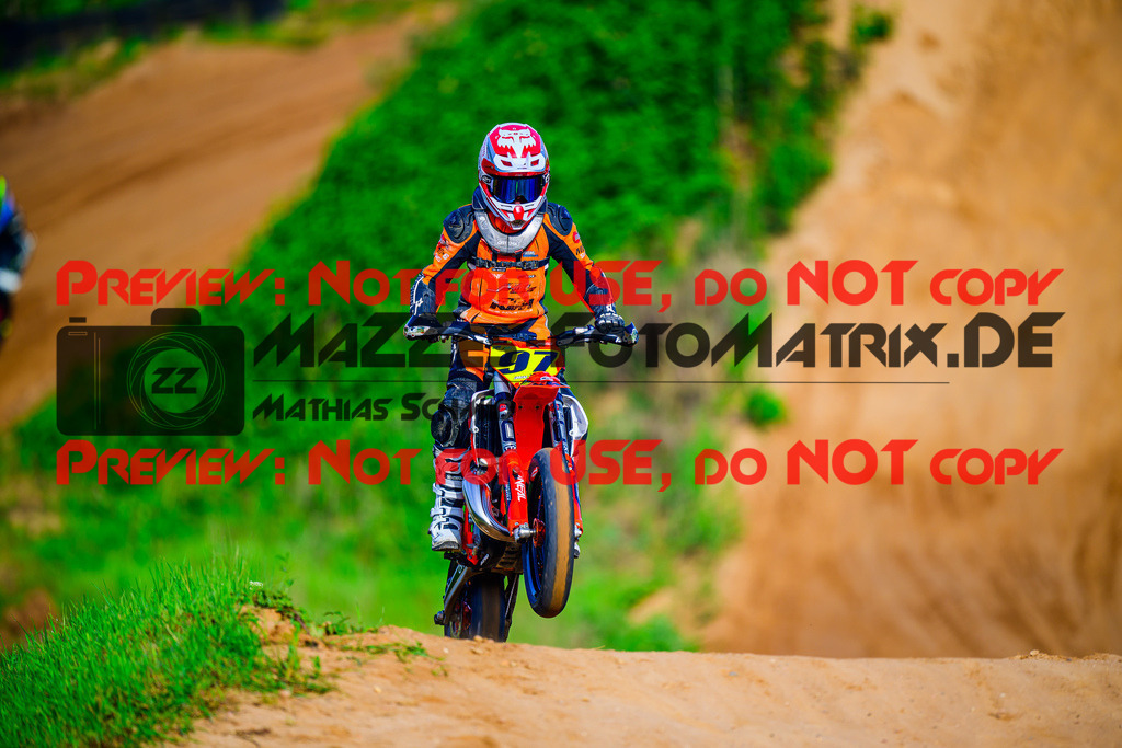 MaZZes_FotoMatrix_240511_6007705_9183 | ROOKIES