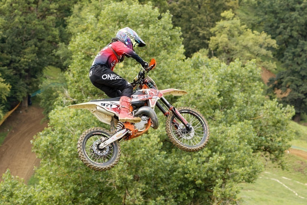 Motocross_Gerstetten_250802_6623 | Fotopresso – Sportfotografie in Heidenheim & Umgebung. Professionelle Sportfotografie für unvergessliche Momente. Dynamische Action-Shots, emotionale Szenen & hochwertige Bilder. - Realisiert mit Pictrs.com