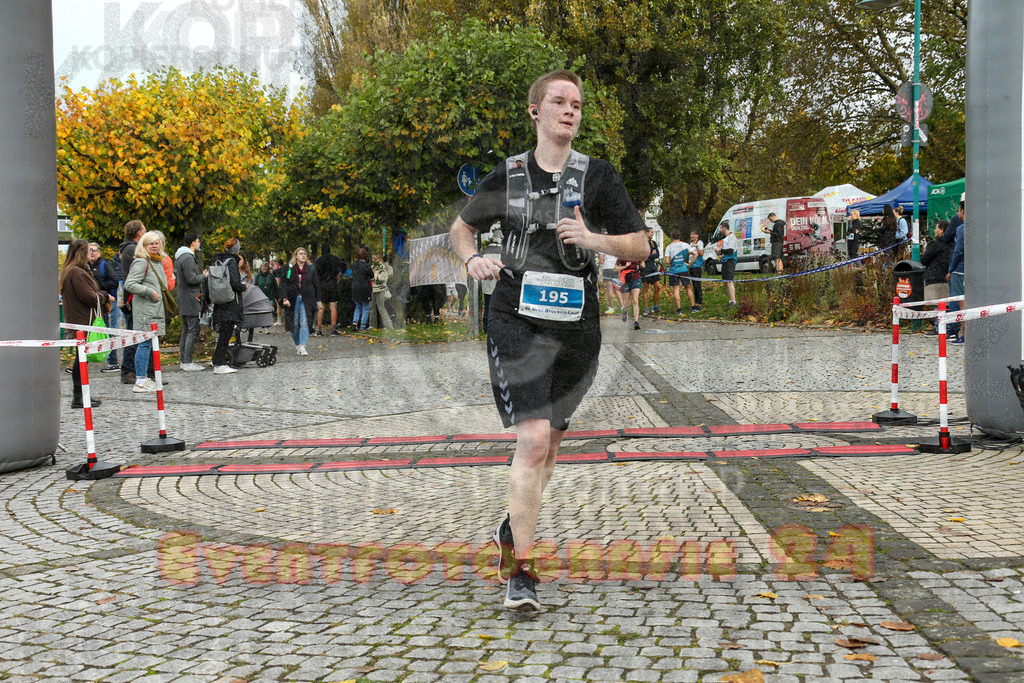 241020_1019_EX1_8726 | Sportfotografie im Rhein-Sieg Kreis, Köln, Bonn, NRW, Rheinland Pfalz, Hessen, etc. Unser Tätigkeitsfeld umfasst den Laufsport vom Volkslauf über den Marathon, Duathlon, Triathon bis zum Ultralauf wie Kölnpfad Ultra oder Schindertrail.