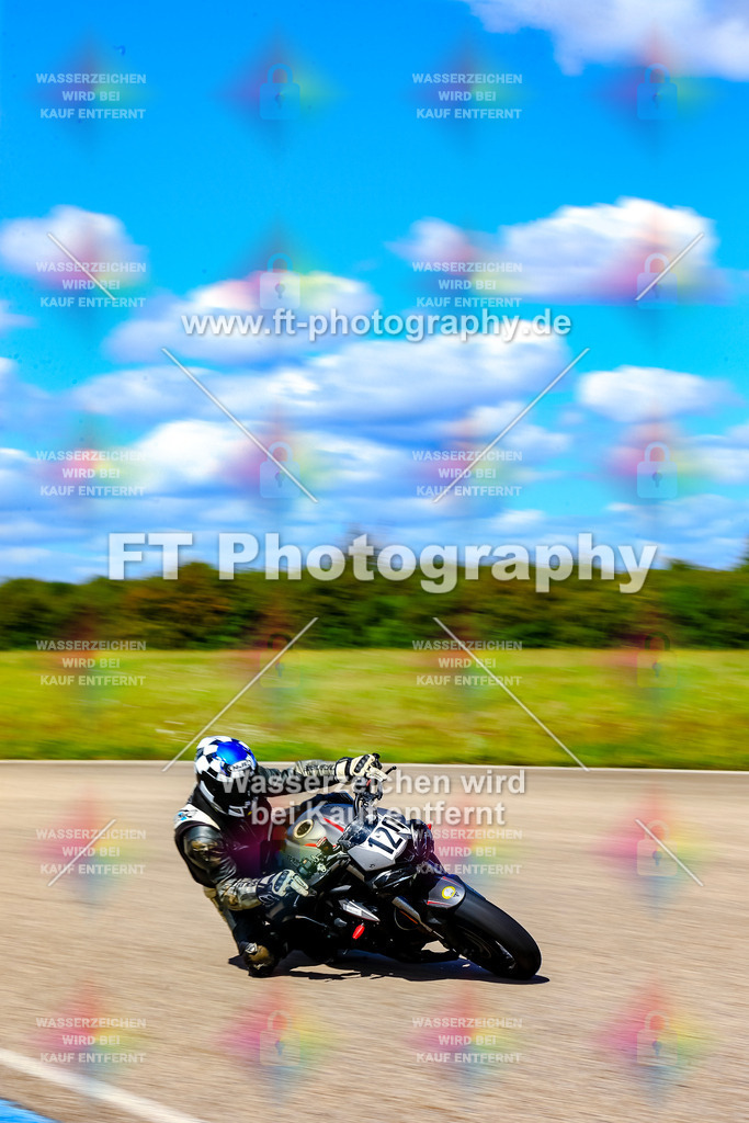 _OUR6409 | Hier findet Ihr Bilder von Touristenfahrten auf der Nürburgring Nordschleife oder von anderen Veranstaltungen die ich besucht habe. Viel Spass beim Durch Schauen 