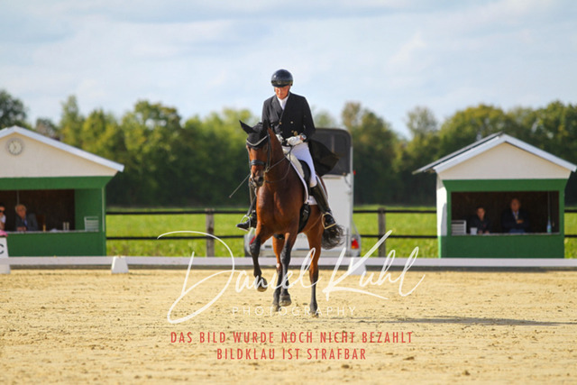 DKP45505 | Turniersportfotografie; Pferdefotografie; Dressurfotografie