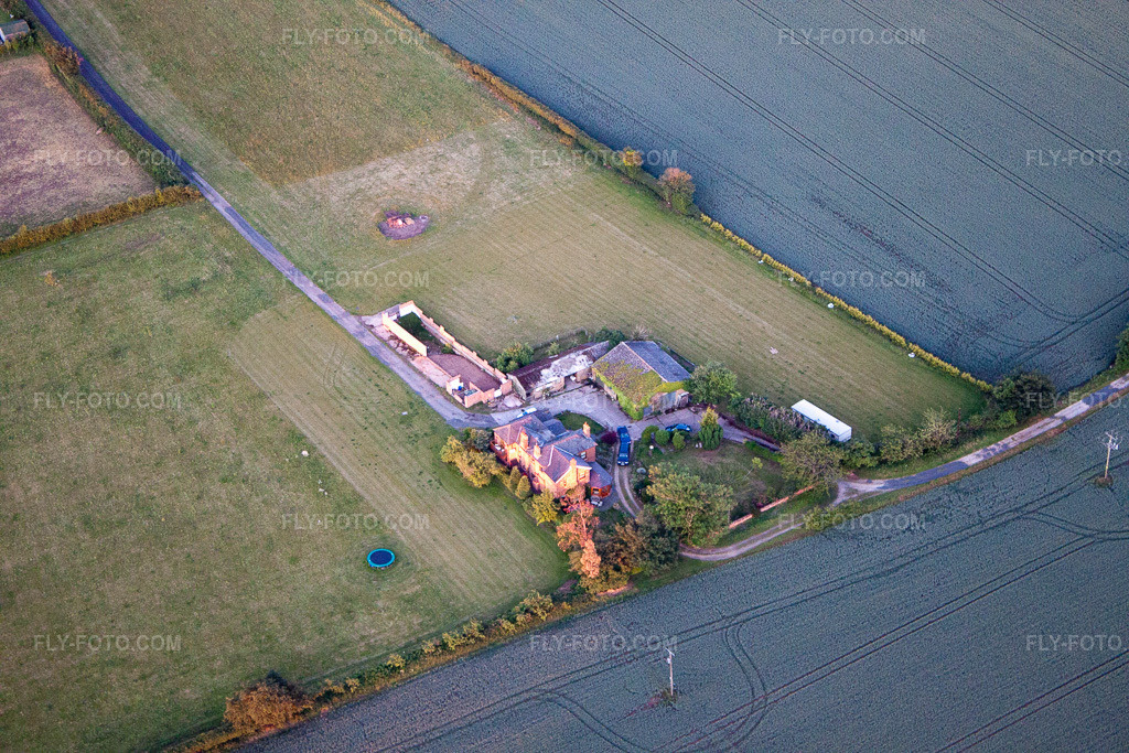 Aerial view: View of the town in Draycott in the state England, Great Britain. – Photo: IMG_40816(39817).jpg taken on 06/11/2011 by Werner Riehm/FLY-FOTO.com – Resolution of the original: 4752 x 3168 px