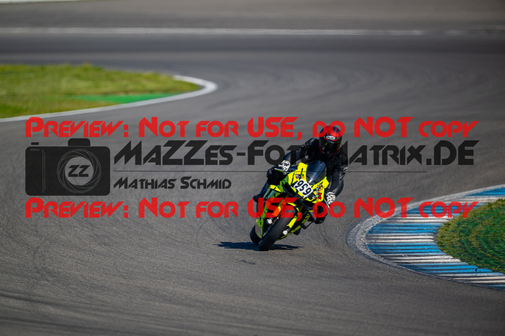 MaZZes-Fotomatrix-20260523-113551 | GRUEN
