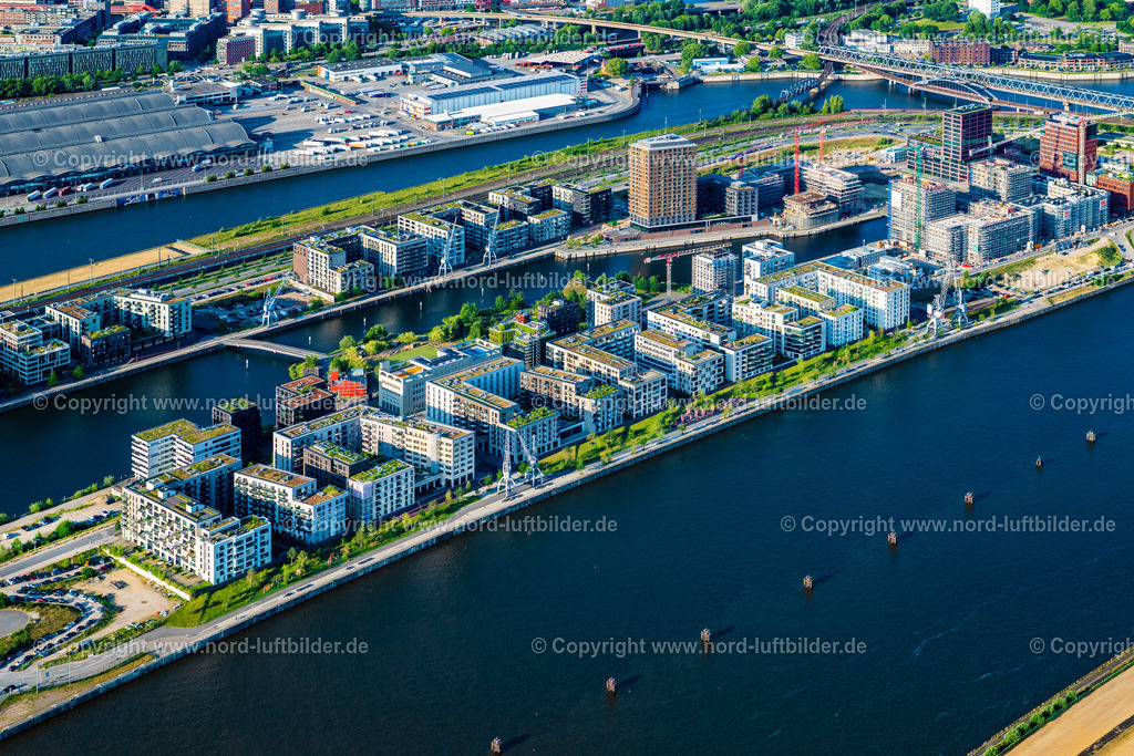 Hamburg_Baakenhafen_Elbtower_Elbbrücken_Hafencity_ELS_8145160625 | HAMBURG 16.06.2025 Baustellen für Wohn- und Geschäftshäuser im Baakenhafen entlang der der Baakenallee in der HafenCity in Hamburg, Deutschland. Weiterführende Informationen bei: AUG. PRIEN Bauunternehmung (GmbH & Co. KG),  BVE Bauverein der Elbgemeinden eG,  Baugenossenschaft Hamburger Wohnen eG,  Johann Daniel Lawaetz-Stiftung,  Richard Ditting GmbH & Co. KG,  bof architekten,  florian krieger - architektur und städtebau gmbh. // Construction sites for residential and commercial buildings in the Baakenhafen along the Baakenallee in HafenCity in Hamburg, Germany. Further information at: AUG. PRIEN Bauunternehmung (GmbH & Co. KG),  BVE Bauverein der Elbgemeinden eG,  Baugenossenschaft Hamburger Wohnen eG,  Johann Daniel Lawaetz-Stiftung,  Richard Ditting GmbH & Co. KG,  bof architekten,  florian krieger - architektur und staedtebau gmbh. Foto: Martin Elsen