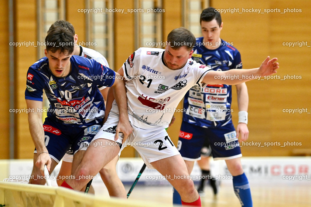 VSV Unihockey vs. KAC Floorball | #20 David Gredler VSV Unihockey, #21 Tobias Grabner KAC Floorball, VSV Unihockey vs. KAC Floorball, VSV Unihockey vs. KAC Floorball am 28.03.2026 in Villach (Ballspielhalle St. Martin), Austria, (Photo by Bernd Stefan)