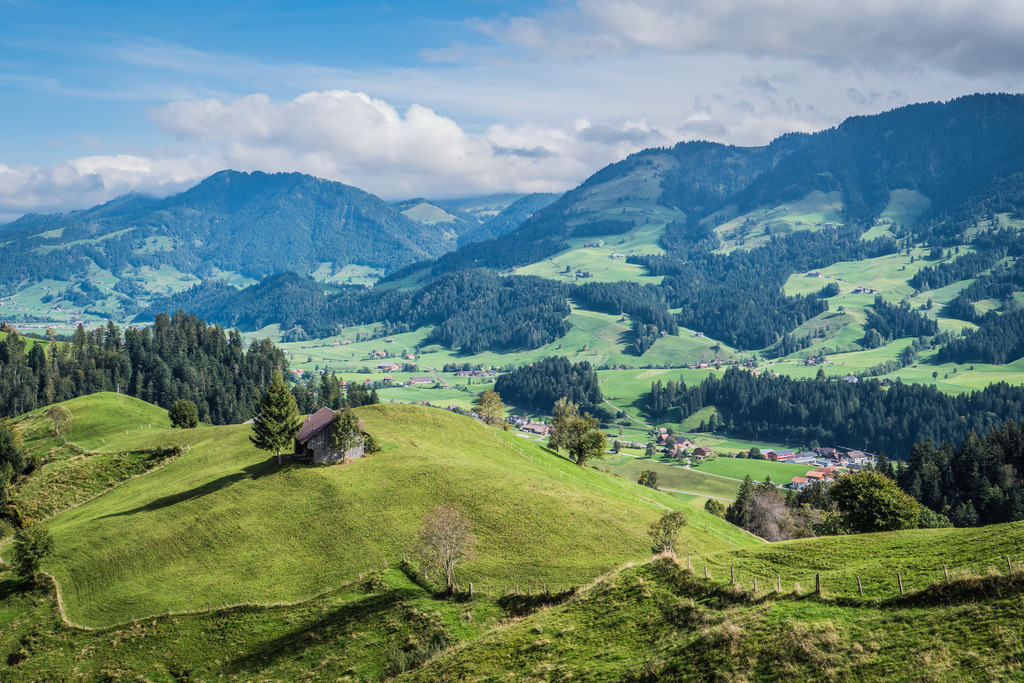 Wanderung Trubschachern - Escholzmatt | Schöne Fotografien aus der Stadt und der Natur zum bestellen oder selber hochladen. Druck auf Foto, Postkarte, Kalender, FineArt Hahnemühle, Alu-Dibond , Akustikbilder zur Absorption von Schall und Lärm etc. - Realisiert mit Pictrs.com