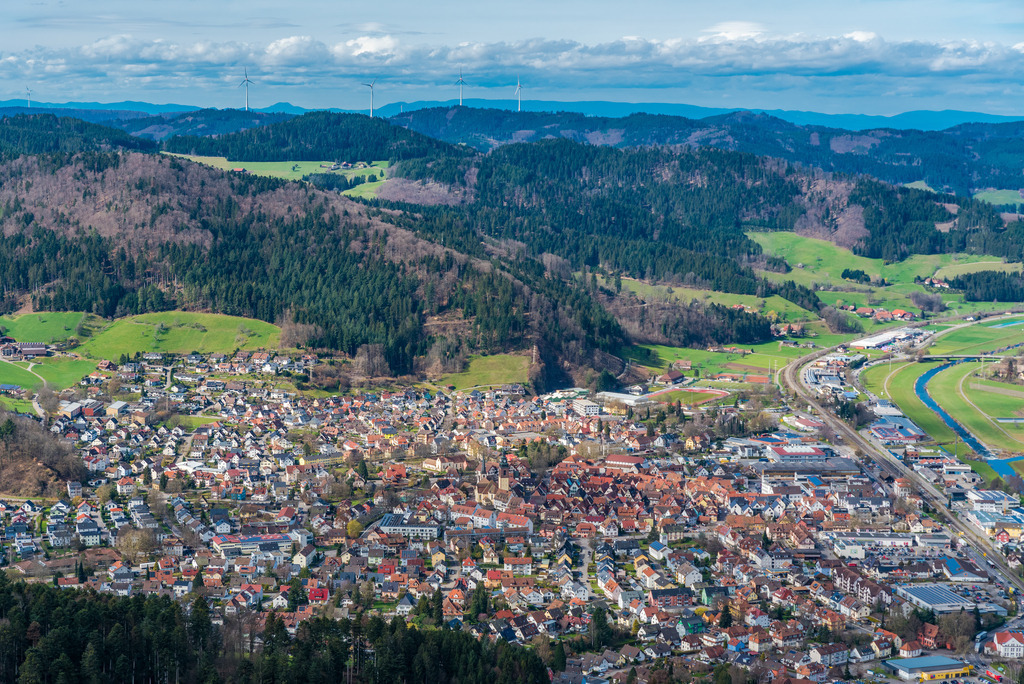 Haslach Panorama | Blick auf Haslach vom Urenkopftermin - Realisiert mit Pictrs.com