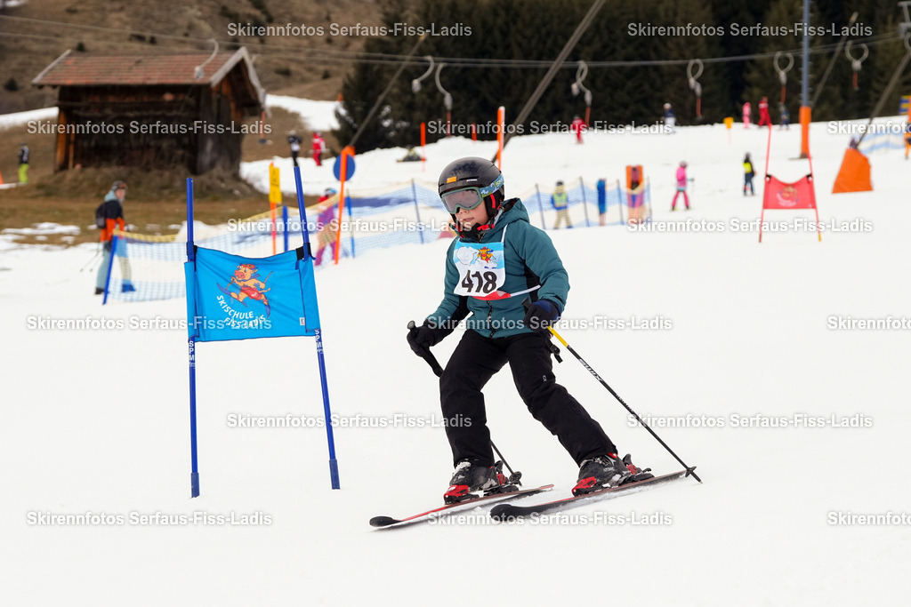 SRF_02.01.2026_0687 | Skirennfotos,Serfaus,Fiss,Ladis,Kinderskirennen,Winter,Tirol,Oberland,skirace,SFL,feelfree,weil wir's genießen,ski,Ski,skifahren,Sonnenplateau, - Realisiert mit Pictrs.com