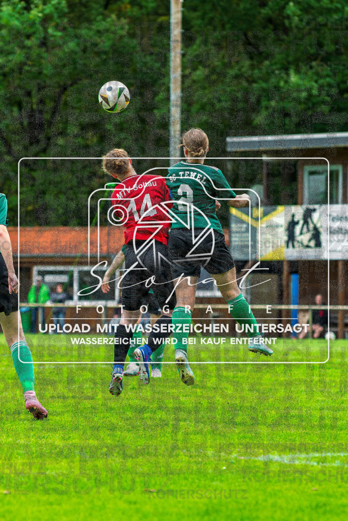 260919-MTVSCT-0051 | v.l. Vanessa Olk (MTV Soltau #14), Kimberly Lara Oelfke (SC Tewel #2); Kreisliga Damen ROW - MTV Soltau vs. SC Tewel am 19.09.2026 in Sportpark Ost, Soltau - Realisiert mit Pictrs.com