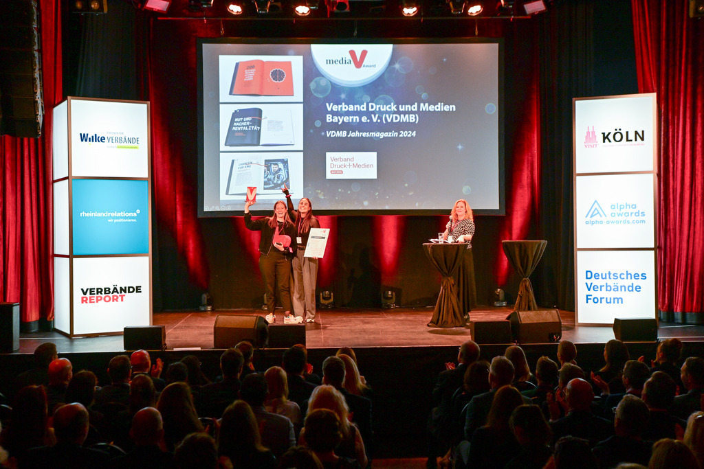 0136Media_V_Award_2025_Foto_Stefan_Wernz | Fotograf Köln - Realisiert mit Pictrs.com