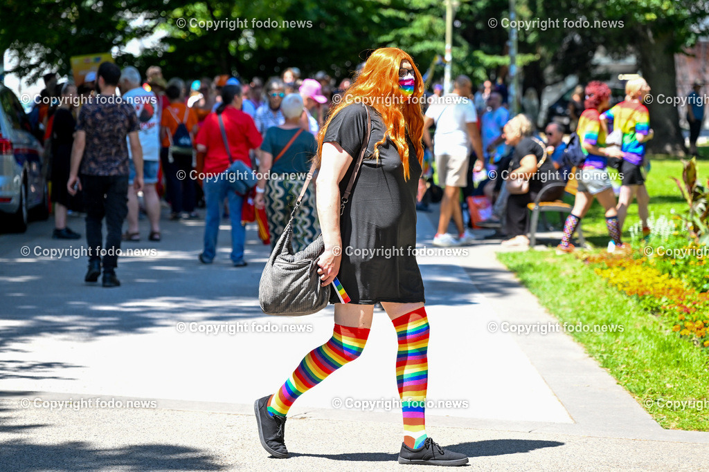Linzpride 2025_ 21.06.2025-108 | 21.06.2025, Linz, AUT, Linzpride 2025, im Bild Teilnehmer an der Linz Pride 2025