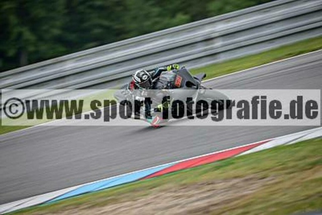 pube7722 | Professionelle Fotos von Sportveranstaltungen, aber auch Hochzeiten und anderen Events. - Realisiert mit Pictrs.com