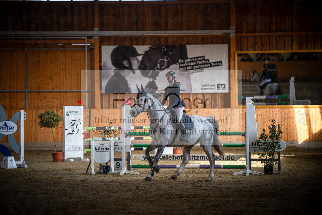 DOS_0717 | Entdecke hochwertige Reitturnierfotos von Foto Oger. Professionell, emotional und authentisch – jetzt Lieblingsmomente im Shop bestellen.Deutschlandweite Turnierfotografie. - Realisiert mit Pictrs.com