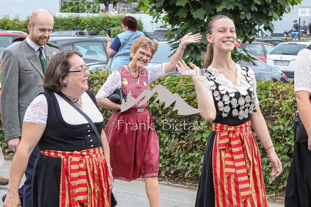 OE7A1774 | die Festeröffnung in Zwiesel mit prominentem Besuch, Ministerpräsident Markus Söder sowie Minister Hubert Aiwanger.