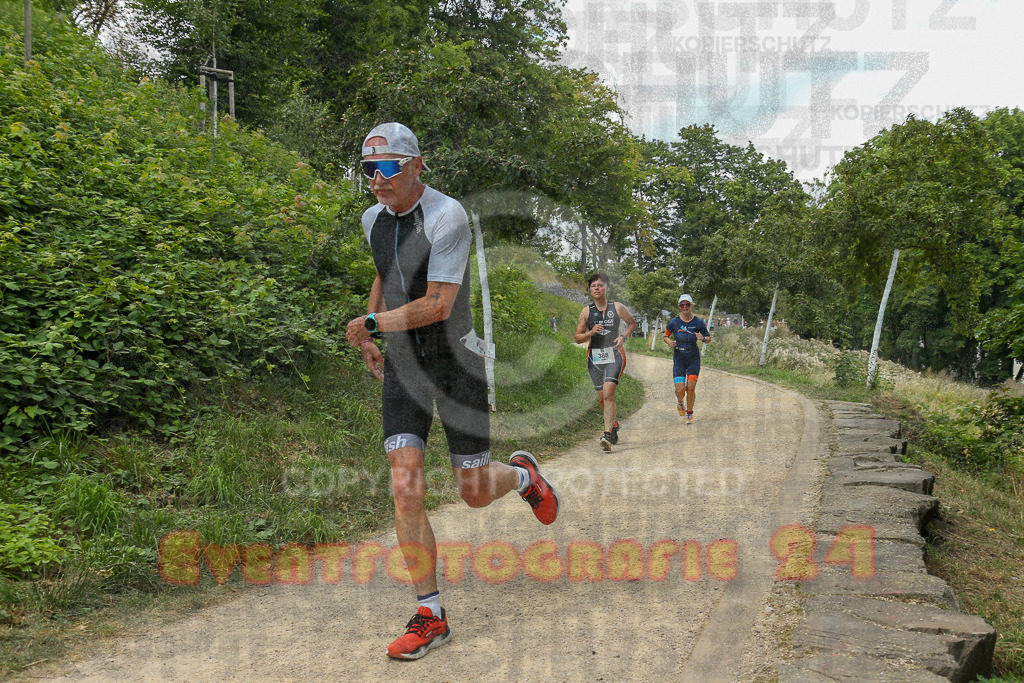 250824_1345_EX1_3535 | Sportfotografie im Rhein-Sieg Kreis, Köln, Bonn, NRW, Rheinland Pfalz, Hessen, etc. Unser Tätigkeitsfeld umfasst den Laufsport vom Volkslauf über den Marathon, Duathlon, Triathon bis zum Ultralauf wie Kölnpfad Ultra oder Schindertrail.