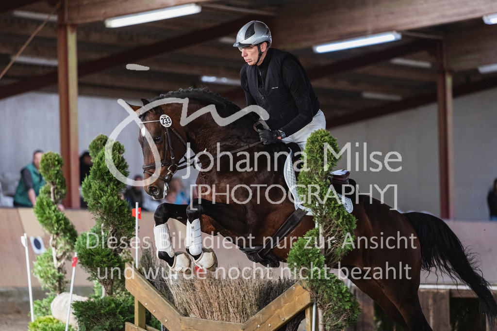 260322_HF-Schw_Gelaende-A-531 | Deine schönsten Turniermomente als professionelle Fotos! Entdecke hochwertige Pferdesport-Fotografie im Online-Shop. Jetzt Fotos finden & bestellen!