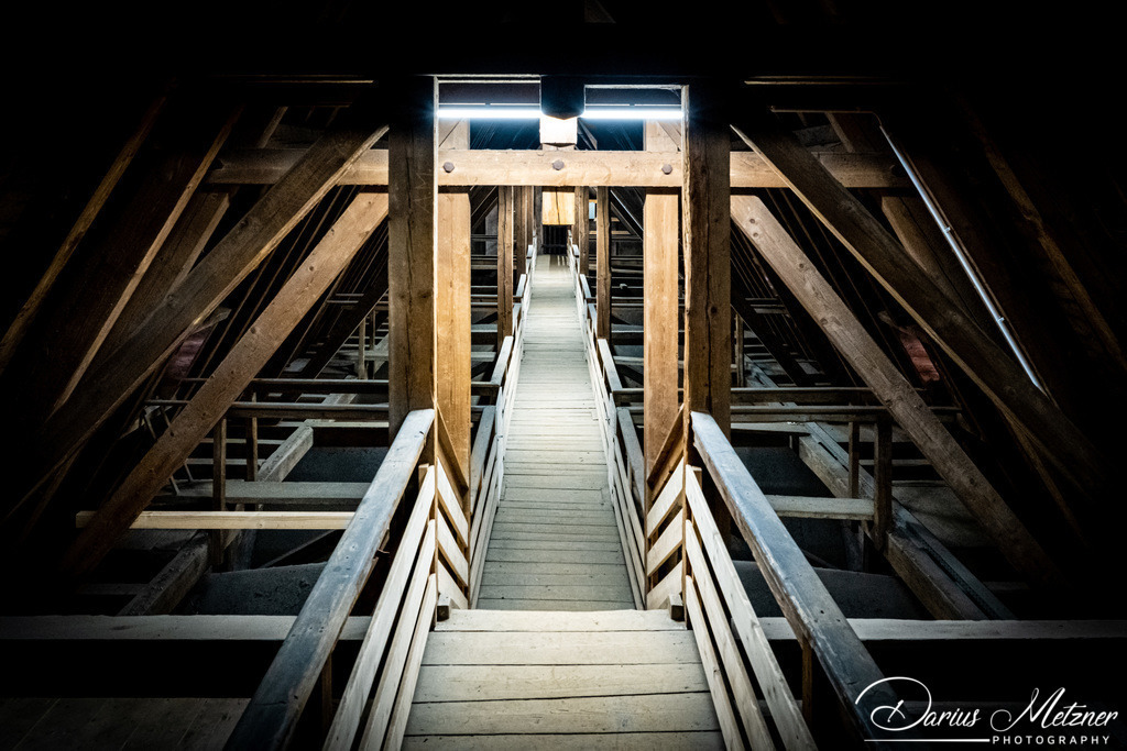 Katharinenkirche in Oppenheim | Die imposante Katharinenkirche in Oppenheim gilt als eine der bedeutendsten gotischen Kirchen am Rhein. Ihre Errichtung erfolgte in mehreren Bauabschnitten im 13., 14. und 15. Jahrhundert. Heute ist sie eine der schönsten Sehenswürdigkeiten in Rheinhessen.