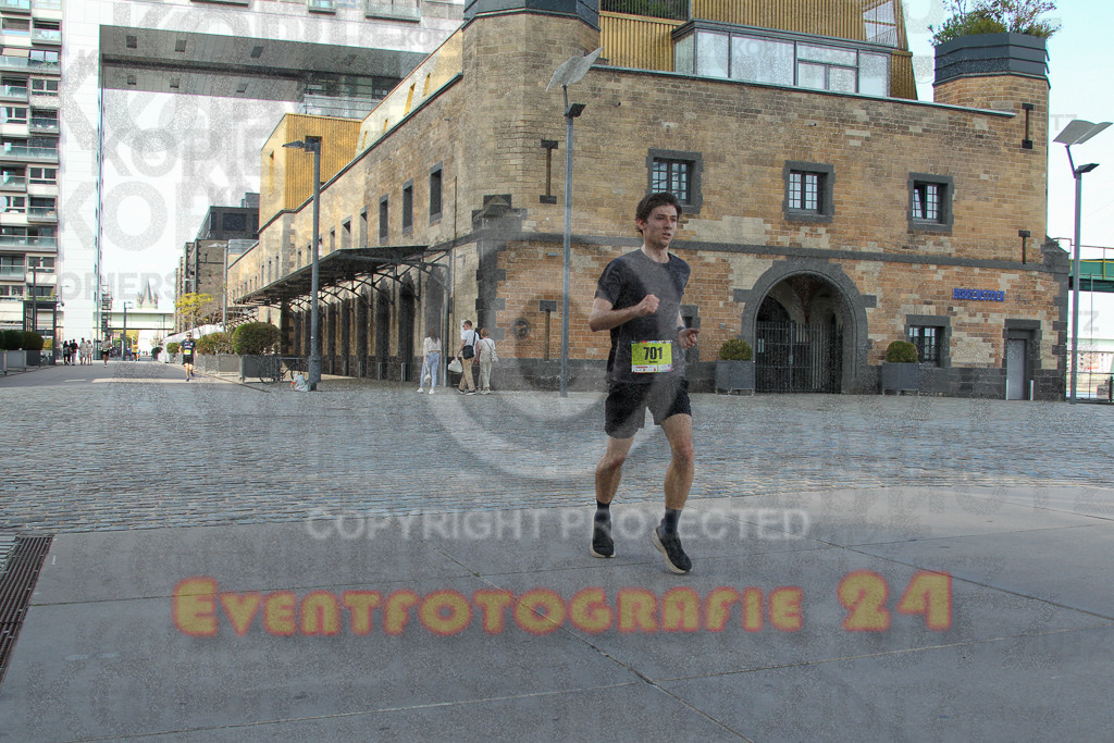 250920_1449_EV4_7230 | Sportfotografie im Rhein-Sieg Kreis, Köln, Bonn, NRW, Rheinland Pfalz, Hessen, etc. Unser Tätigkeitsfeld umfasst den Laufsport vom Volkslauf über den Marathon, Duathlon, Triathon bis zum Ultralauf wie Kölnpfad Ultra oder Schindertrail.