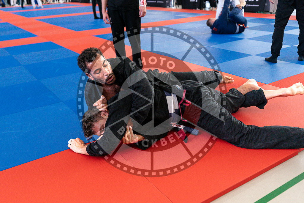 20250510PBB1719 | Athletes compete during the JJLG Berlin Open Jiu-Jitsu Championship on May 10, 2025 in Berlin, Germany. © Chiara Dazi / photoblackbelt