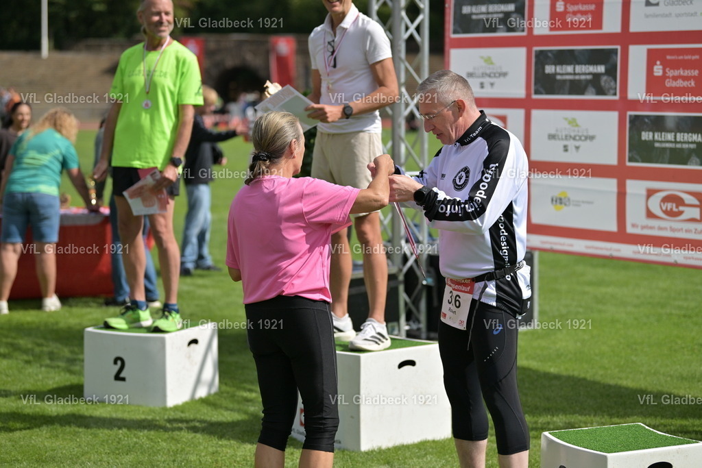 2026-08-23_Sparkassenlauf_Siegerehr_KH_00025 | Die Fotografen - Realisiert mit Pictrs.com
