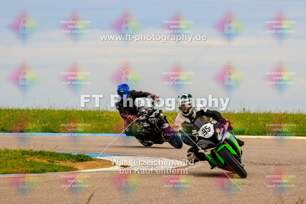 MotoTeam-2602 | Hier findet Ihr Bilder von Touristenfahrten auf der Nürburgring Nordschleife oder von anderen Veranstaltungen die ich besucht habe. Viel Spass beim Durch Schauen 