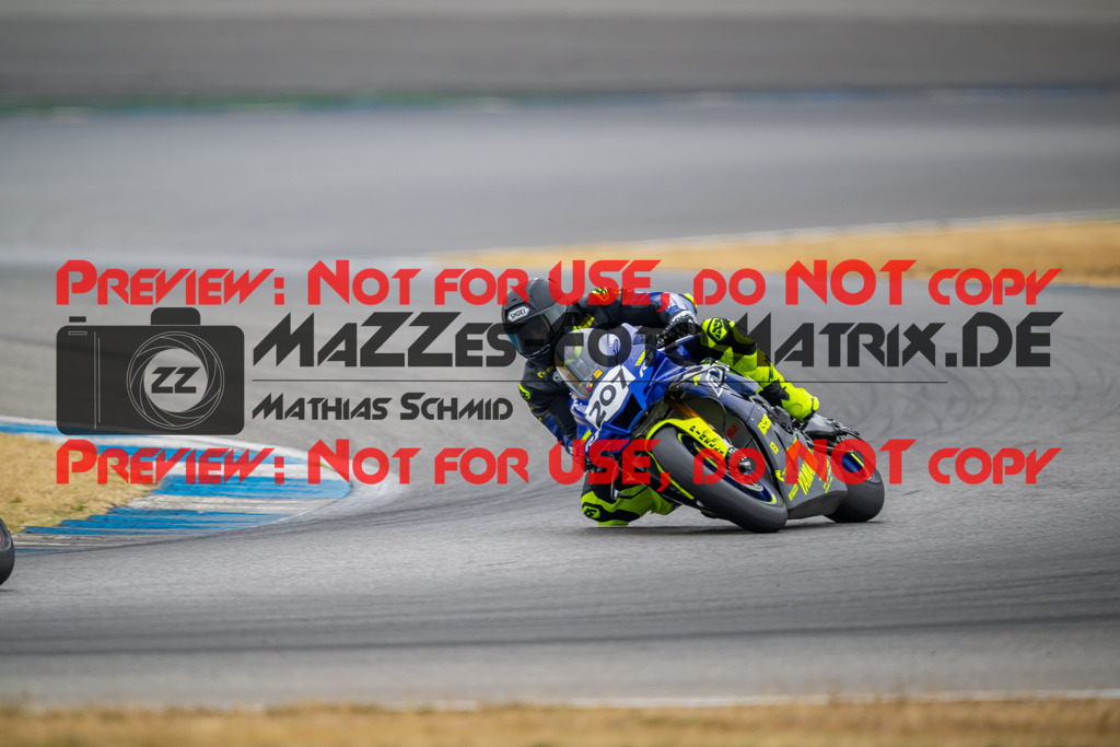 MaZZes-Fotomatrix-20260809-577900 | R1