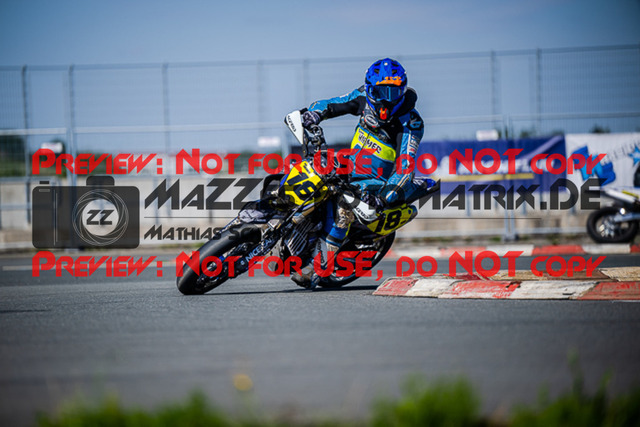 MaZZes_FotoMatrix_220903_2036 | S2