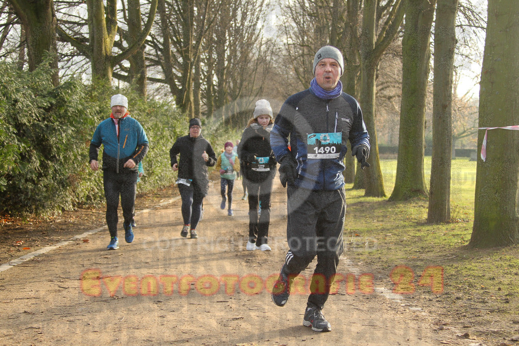 241231_1024_EV4_4180 | Sportfotografie im Rhein-Sieg Kreis, Köln, Bonn, NRW, Rheinland Pfalz, Hessen, etc. Unser Tätigkeitsfeld umfasst den Laufsport vom Volkslauf über den Marathon, Duathlon, Triathon bis zum Ultralauf wie Kölnpfad Ultra oder Schindertrail.