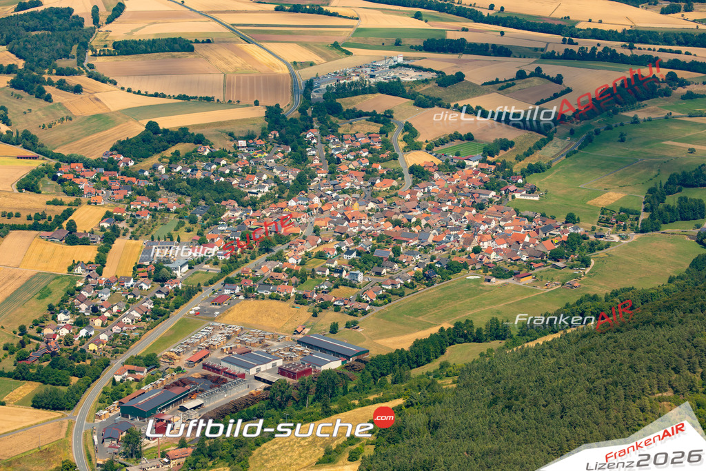 Das Luftbild zeigt : Untererthal Hammelburg - Die Luftaufnahme wurde 2023 vom UL-Flugzeug aus erstellt ( keine Drohne ) - Hochauflösende Luftaufnahme - Für grossformatige Ausdrucke geeignet. Die Geschenkidee !Mit Lizenz und Bildrechte bestellbar