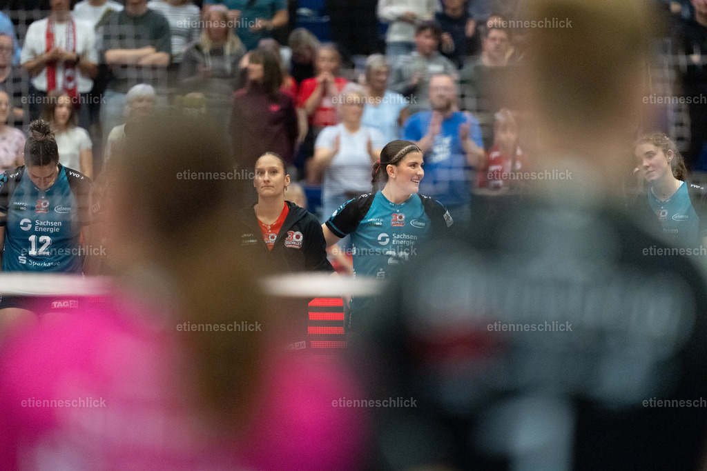 Dresdner SC - Binder Blaubären TSV Flacht, DEKRA 1. Bundesliga Frauen, Volleyball | Im Bild: Mackenzie Foley (23, Dresdner SC)24.10.2026, Dresdner SC -  Binder Blaubären TSV Flacht, DEKRA 1. Bundesliga Frauen, Volleyball, Deutschland, Dresden, Cyberport Arena