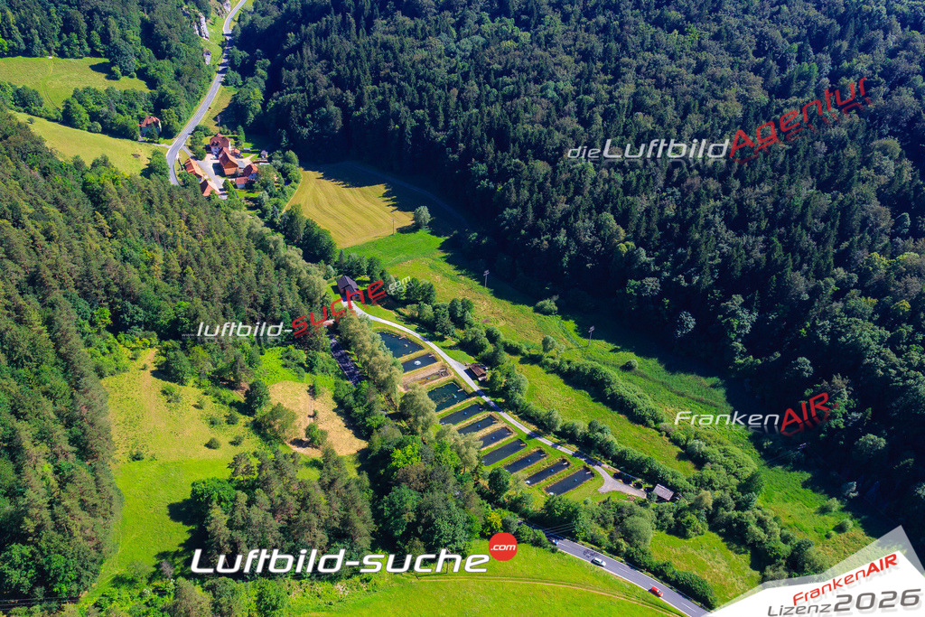 Die Luftaufnahme Waßmannsmuehle - Weismain wurde vom UL-Flugzeug (keine Drohne) aus fotografiert.Hohe Druck- Auflösung-die Geschenkidee!