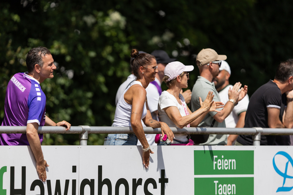 Fußball I Männer I 40. Pfingscup Hollage I 13124 | realhellocedii - Realisiert mit Pictrs.com