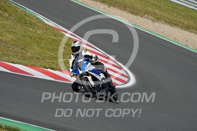 2025_05_12_PBK_14001 | Sportfotografie; SlowMotion; Video; Rennstrecke; Hafeneger; Speer; Racing; RSE; BMW; CBO; Trackday; Motorsportarena; Hockenheimring; Brno; Most; Barcelona; Valencia