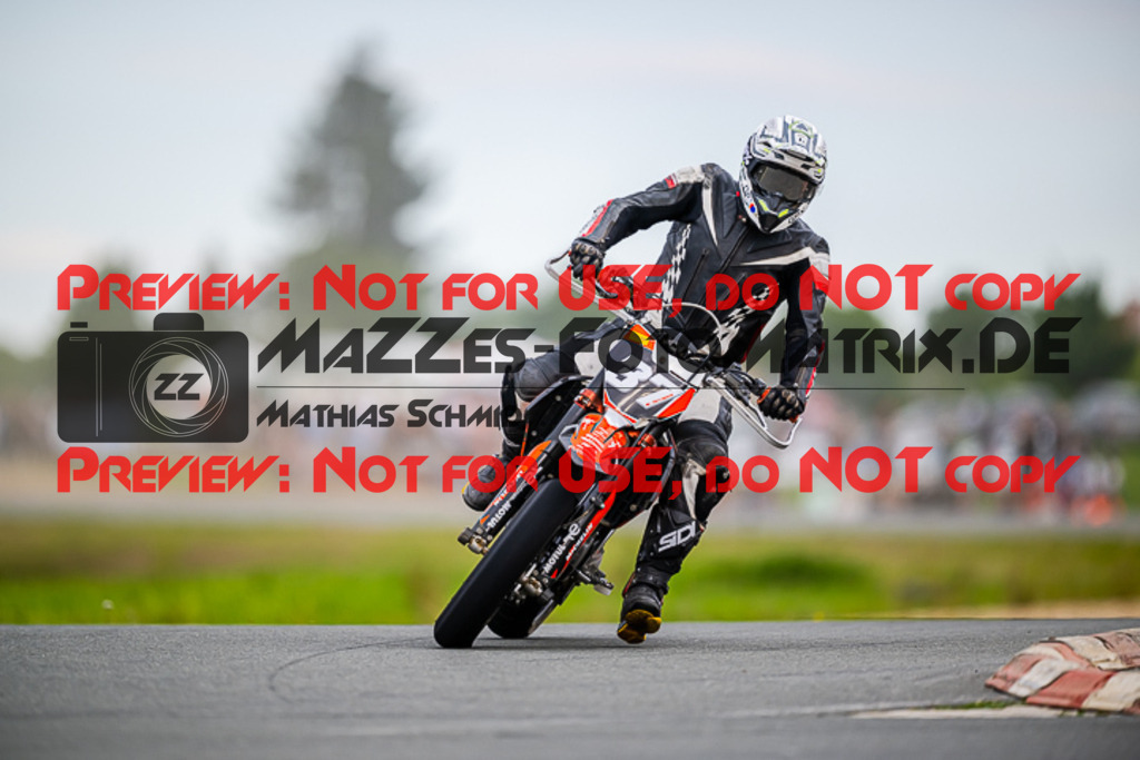 MaZZes_FotoMatrix_220903_5424 | S4