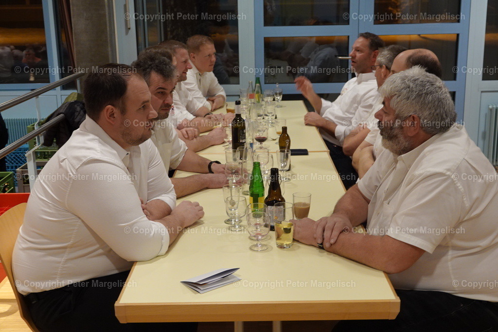 DSC02117 | Schwingen - Realisiert mit Pictrs.com