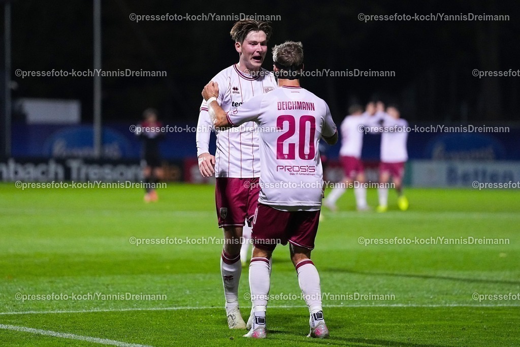 xYDR31102501017 | 31.10.2025, xydrx, Fußball, 3.Liga, FC Viktoria Köln - FC Ingolstadt 04, Saison 2025 2026, Sportpark Höhenberg: Torjubel nach dem Tor zum 1:0 für den FC Ingolstadt durch Torschütze Yannick Deichmann (FC Ingolstadt #20 zusammen mit Frederik Christensen (FC Ingolstadt #11)  DFB regulations prohibit any use of photographs as image sequences and or quasi-video.