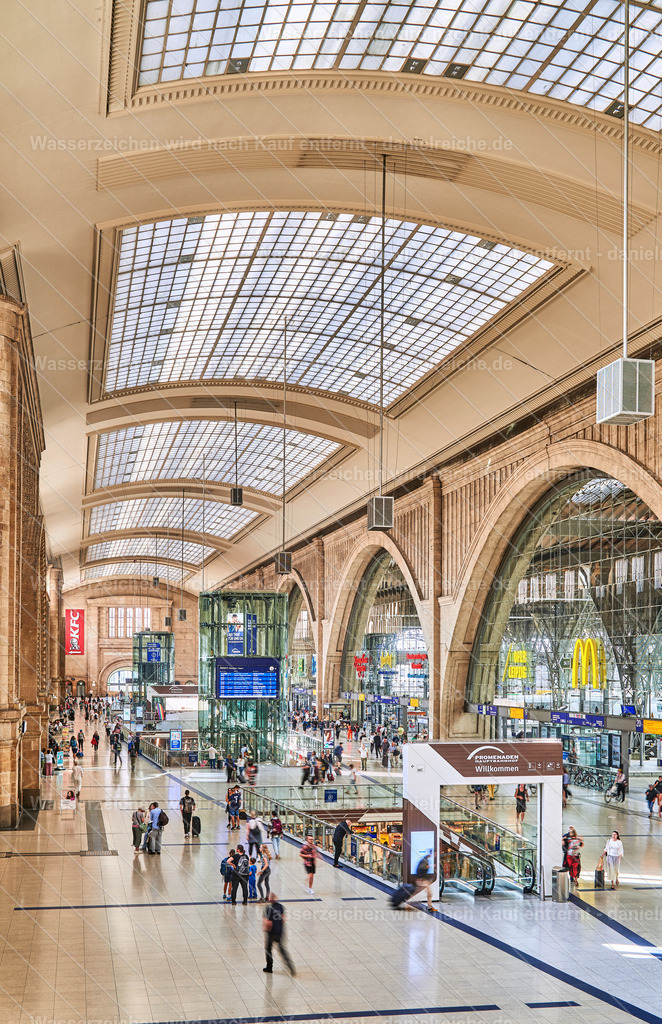 Promenaden Hauptbahnhof Leipzig Querbahnsteig Sommer 2024 | Promenaden Hauptbahnhof Leipzig Querbahnsteig Sommer 2024 - Realisiert mit Pictrs.com