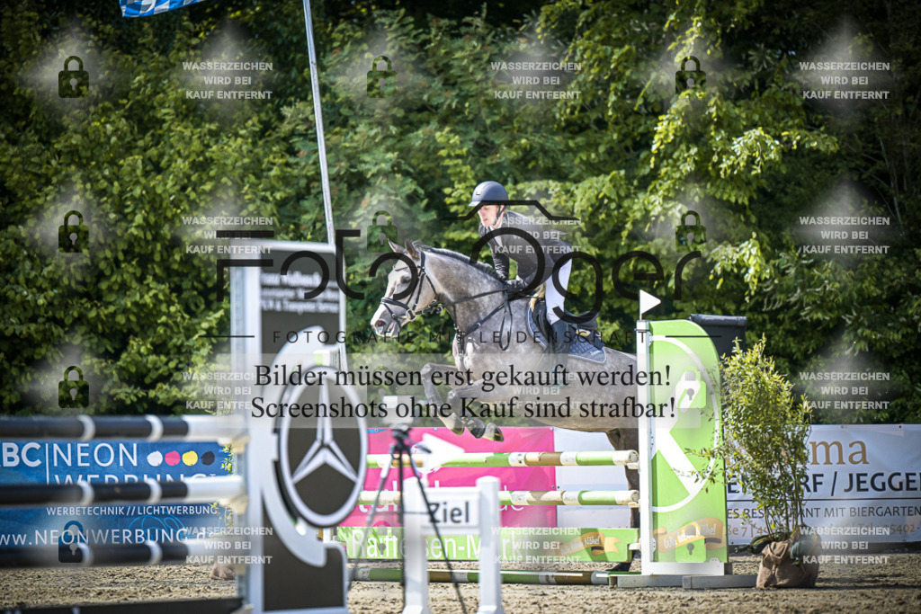 DOS_0413 | Entdecke hochwertige Reitturnierfotos von Foto Oger. Professionell, emotional und authentisch – jetzt Lieblingsmomente im Shop bestellen.Deutschlandweite Turnierfotografie. - Realisiert mit Pictrs.com