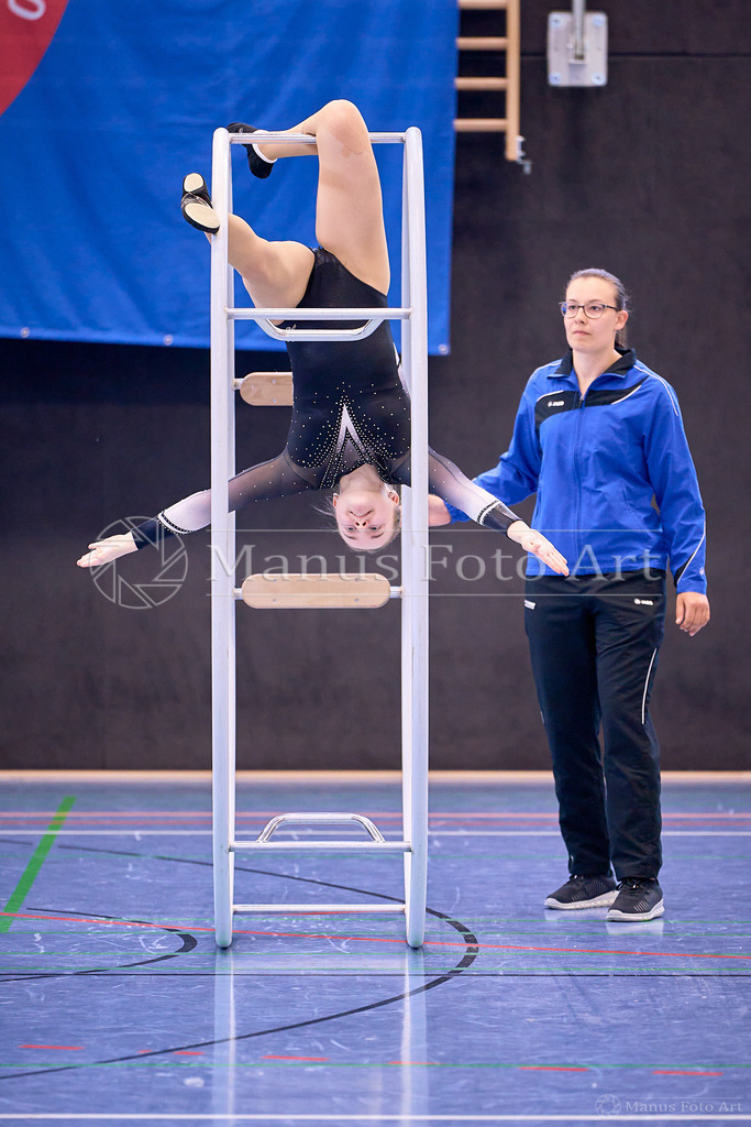C-DSC05081 | Professionelle Sportfotografie in Hamburg, Schleswig-Holstein und Niedersachsen – spezialisiert auf Rhönrad, Geräteturnen, Leistungsturnen und rhythmische Sportgymnastik. Bundesweite Begleitung von Rhönrad-Events. Jetzt Sport-Fotos - Realisiert mit Pictrs.com