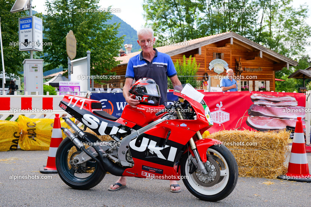 P1014623 | Erleben Sie atemberaubende, hochqualitative Fotos Ihrer Fahrt entlang der malerischen Alpenstraßen. Besuchen Sie alpineshots.com, um professionelle Aufnahmen Ihrer unvergesslichen Reise zu finden und zu kaufen - Realisiert mit Pictrs.com