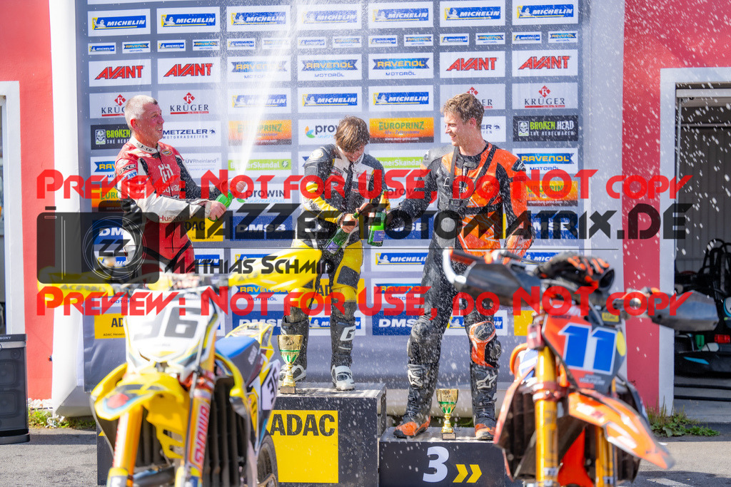 MaZZes_FotoMatrix_240714_6021986_0686 | S3