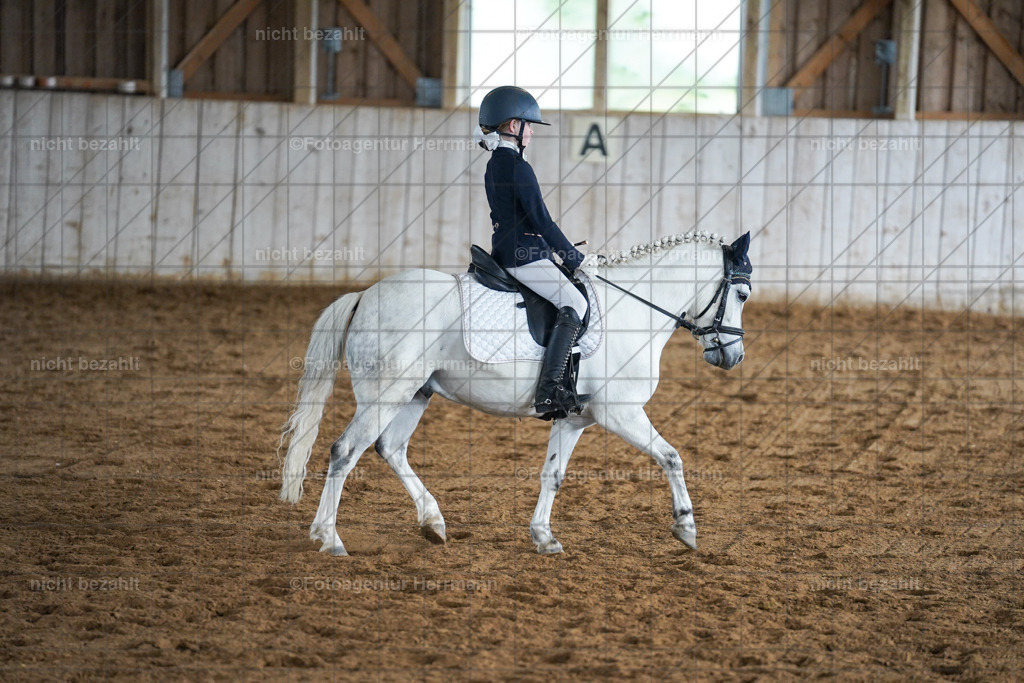 20230520-FAH04956 | Frühjahrsturnier, Landsberg am Lech, 2023, Reitclub Landsberg, Turnierbilder, Fotos Turnier Landsberg, Fotoagentur Herrmann, Turnierfotografen Bayern, Reitsport Fotograf, Pferde Fotograf