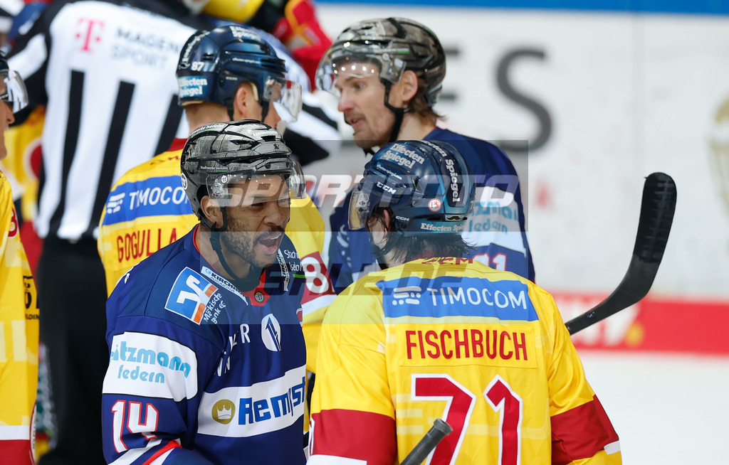 Iserlohn Roosters - Duesseldorfer EG | 
DEL: Iserlohn Roosters - Duesseldorfer EG - Realisiert mit Pictrs.com